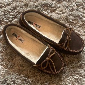 Minnetonka Cally Slipper (Chocolate 7.5)